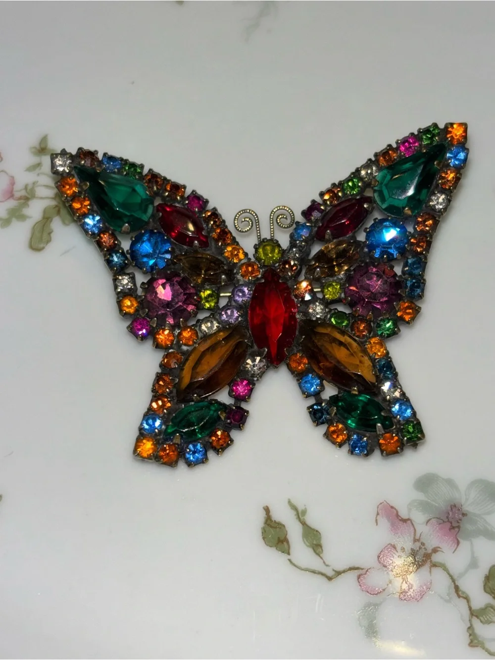 Vintage WEISS unsigned multicolor rhinestones butterfly brooch